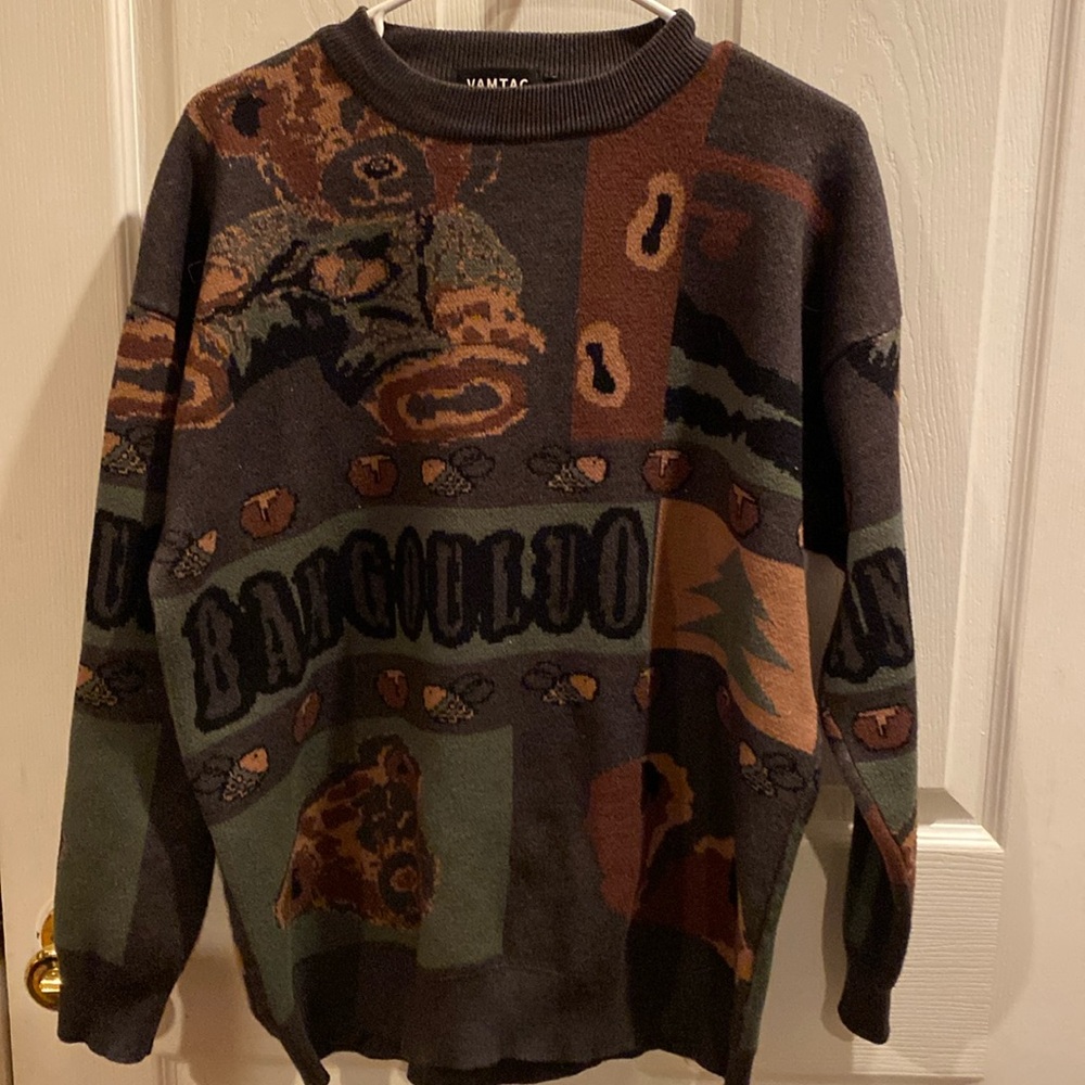 VANTAC sweater size large